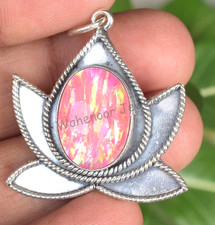 37.30Ct Pink Feuer Opal Lotus