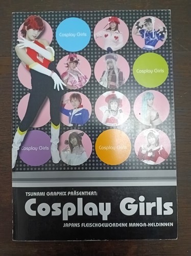 Tsunami graphix cosplay - tsunami, –