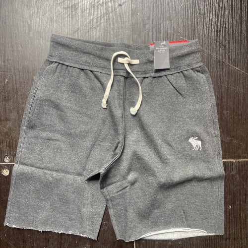 Abercrombie fitch - &,