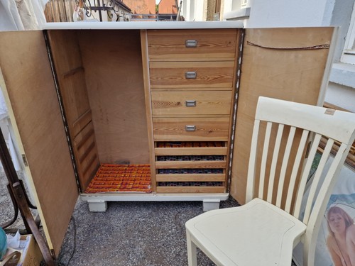 Alter bauhaus schrank - alter,