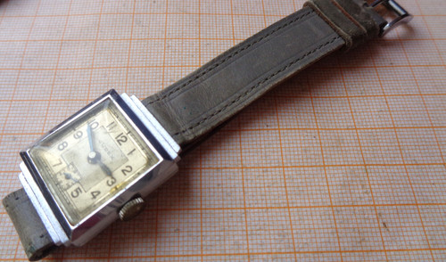 Alte gebrauchte armbanduhr - alte,