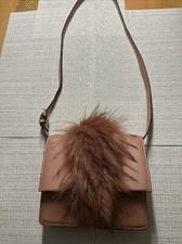 Essentiel Antwerp Umhängetasche 