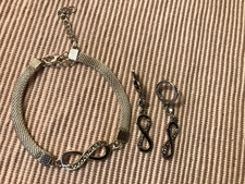 Armband und Ohrringe Infinity