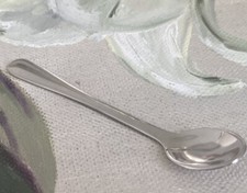 Löffel sehr klein silbern