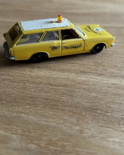 Siku 284 313 ford 17m - v,