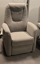 Relax-Sessel mit elektrischer Aufstehhilfe