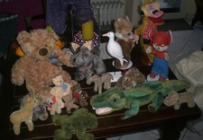 17 STÜCK: HANDPUPPEN, TEDDY