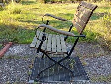 Hochwertiger GARTENSTUHL mit Armlehne und klappbar