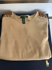 Pullover von Ralph Lauren mit Schulterklappen aus Wildleder (€225)