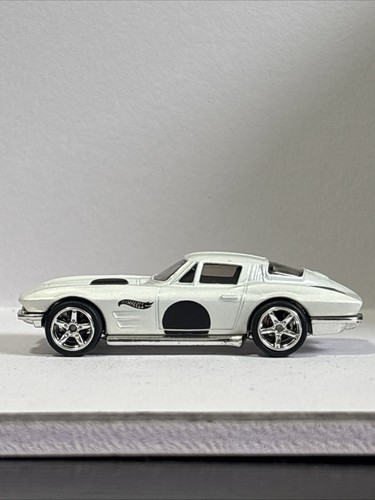 Hot wheels corvette sting - corvette,
