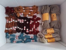 wolle zum knüpfen oder sticken, schurwolle, gesamtkonvolut ca 1150 Gramm