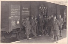 Foto - Soldaten am Eisenbahn Waggon - 2.WK