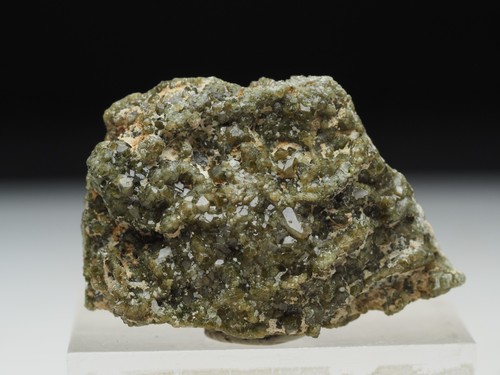 Granat demantoid tubussis - demantoid,,