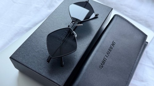 Saint laurent 302 - saint, lisa