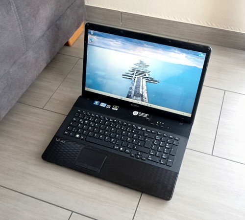 Sony vaio vpcej - sony,