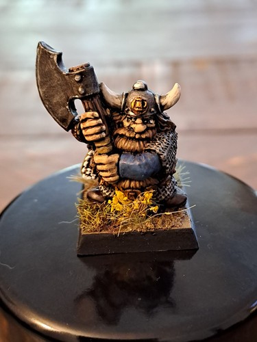 Warhammer fantasy bugman - warhammer,