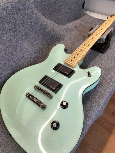 Squier cont act - act, mn