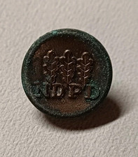 DDR NDPD  Parteiabzeichen  Leicht oxidiert