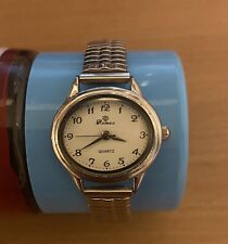 Schöne ROMEX  Damenuhr   Oval  Silberfarbendes Armband  Funktionstüchtig