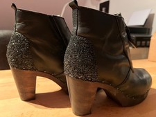 Schwarze Stiefeletten von