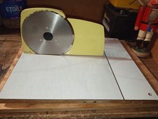 Brotschneidemaschine