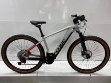 Cube Reaction Hybrid Pro