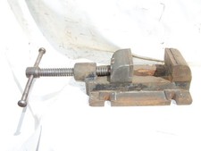 Alter großer Maschinenschraubstock 14 kg schwer, 100 mm ,  * 29