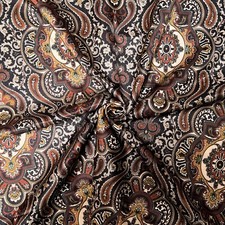 Seide in Satinoptik Bekleidung