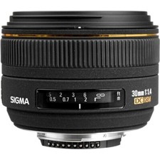 Sigma 30mm F1.4 EX DC HSM Lens