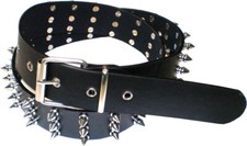 Nietengürtel mit Killernieten