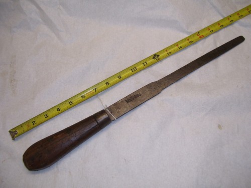 Tubbs vintage screw - w.,