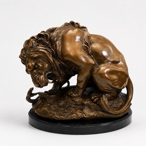 Bronze löwe mit schlange - bronze,