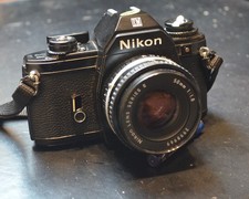 Nikon EM, analoge Spiegelreflexkamera