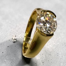 Moissanite D VVS1 Brillant 2