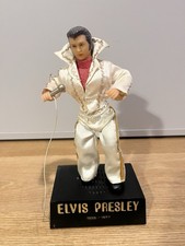 Elvis Presley-Figur mit Radio