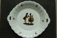 Obst oder Gebäckschale zur Verlobung Porzellan Tettau Atelier Liebespaar