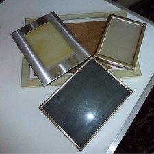 Bilder Rahmen Wand Aufsteller 4 Stück verschieden Größen und Farben