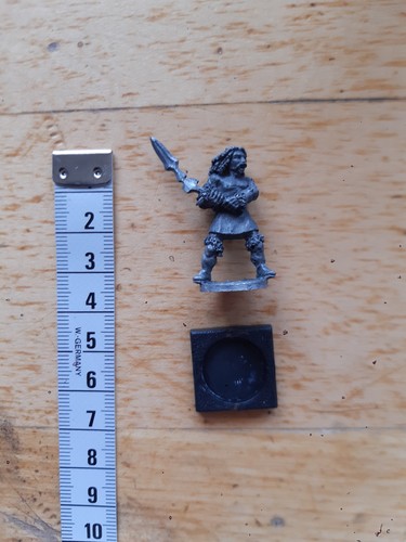 Fanpro dsa miniatur - dsa, kämpfer