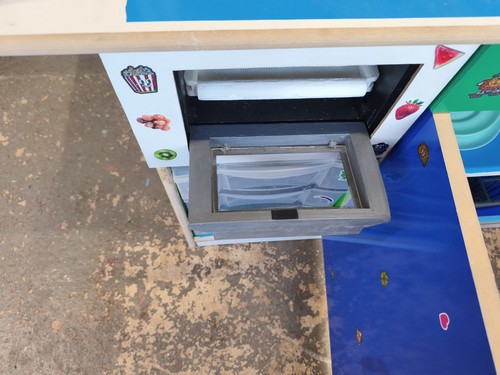 Eine kinder spiel küche - kinder,