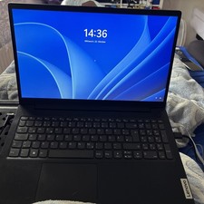 Lenovo Laptop V15 Ryzen 5 512 GB  7520U Radeon mit Gewährleistung
