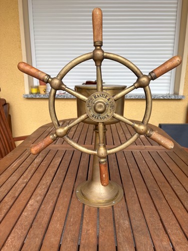 Schiffssteuerrad antik aus - schiffssteuerrad,