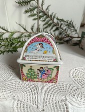Hutschenreuther Spieldose Porzellan 2002 Spieluhr 10 x 8,5 cm. 
