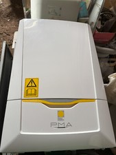 Gasbrennwerttherme PMA 28 Kombi für Heizung und Warmwasser, mit Kamin, fast neu