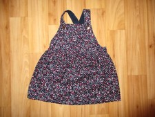 Modell: Kleid Latzkleid