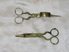 Antique Brass Wick Scissors -