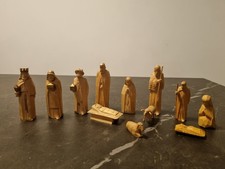 12 alte Krippefiguren