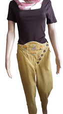 Vintage Jeans im Trachtenstil