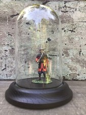 GLASSTURZ EICHE HOLZSOCKEL ALS MINIVITRINE FÜR FIGUREN, ZINNFIGUREN, JAHRESUHREN