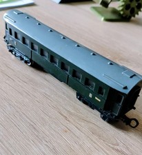 Schicht H0, Reisezugwagen der DR mit Innen-Beleuchtung.