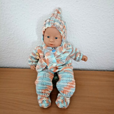 Selbstgetrickte Kleidung für